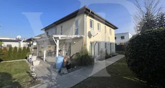 von_poll_real_estate_property_CU549_image_11