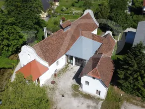 Leben im historischen Hammerwerk – 
Freiraum für Wohnen, Kunst & Visionen