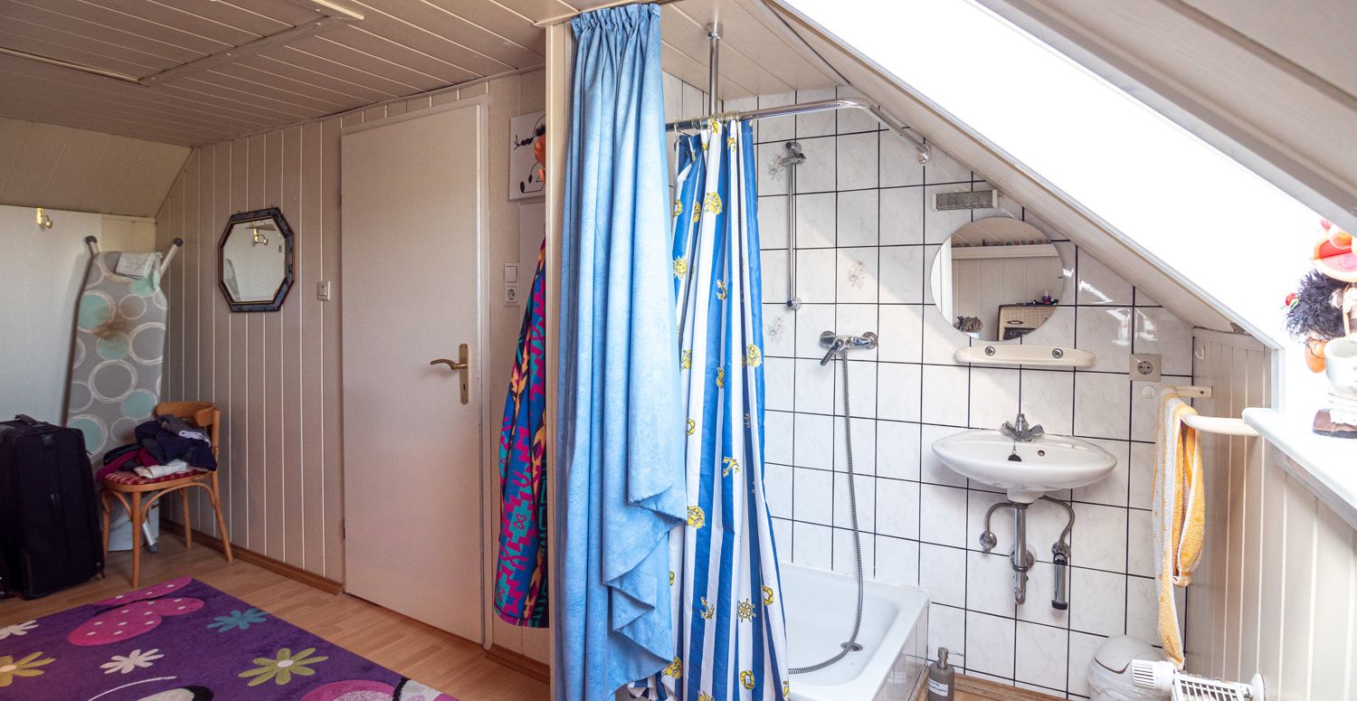 Kinderzimmer mit Dusche
