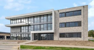 von_poll_real_estate_property_25346004_image_1