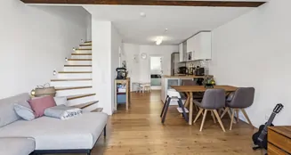 von_poll_real_estate_property_25346005_image_2