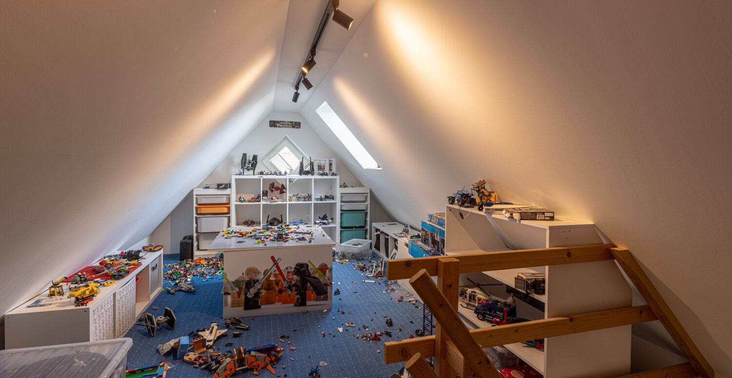 Kinderzimmer/Dachboden