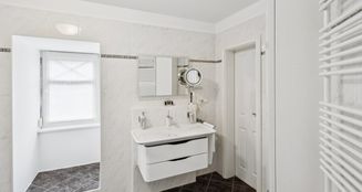 von_poll_real_estate_property_25346033_image_23
