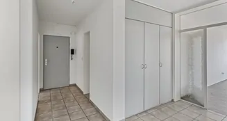 von_poll_real_estate_property_25346035_image_4