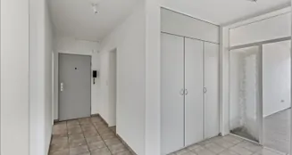 von_poll_real_estate_property_25346035_image_4