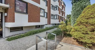 von_poll_real_estate_property_25346035_image_2