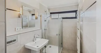 von_poll_real_estate_property_25346035_image_5