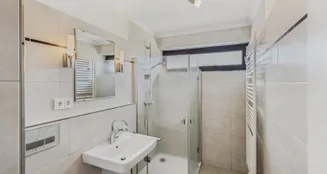 von_poll_real_estate_property_25346035_image_5