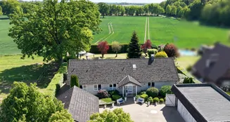 von_poll_real_estate_property_25346022_image_0