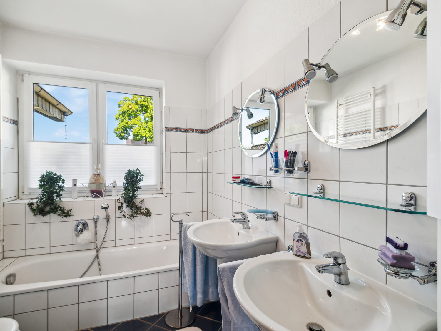 Badezimmer EG