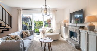 von_poll_real_estate_property_25346040_image_0