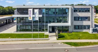 von_poll_real_estate_property_25346038_image_0