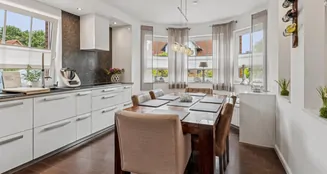 von_poll_real_estate_property_25346047_image_12