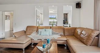 von_poll_real_estate_property_25346047_image_11