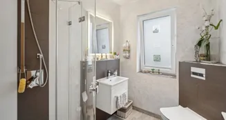 von_poll_real_estate_property_25346066_image_9