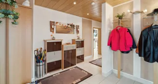 von_poll_real_estate_property_25346066_image_4