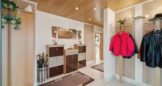 von_poll_real_estate_property_25346066_image_4