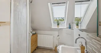 von_poll_real_estate_property_25346052_image_25