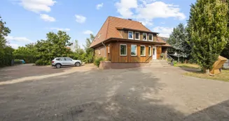 von_poll_real_estate_property_25346052_image_5