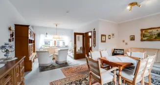 von_poll_real_estate_property_25346067_image_4