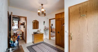 von_poll_real_estate_property_25346067_image_2