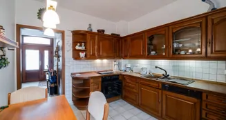 von_poll_real_estate_property_25346067_image_5