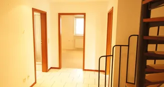 von_poll_real_estate_property_25346078_image_1