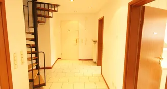 von_poll_real_estate_property_25346078_image_2