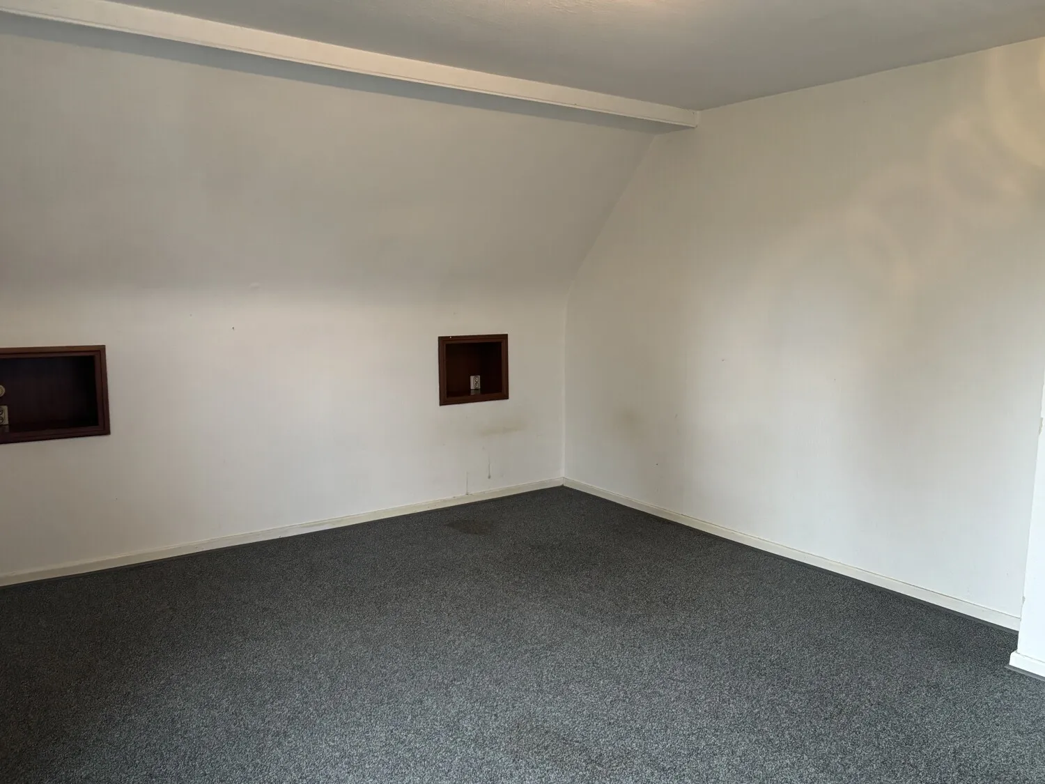 Schlafzimmer DG