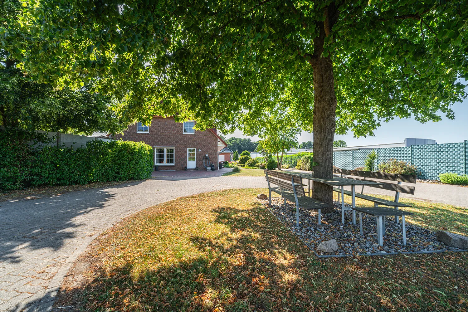 Rondell vor dem Haus