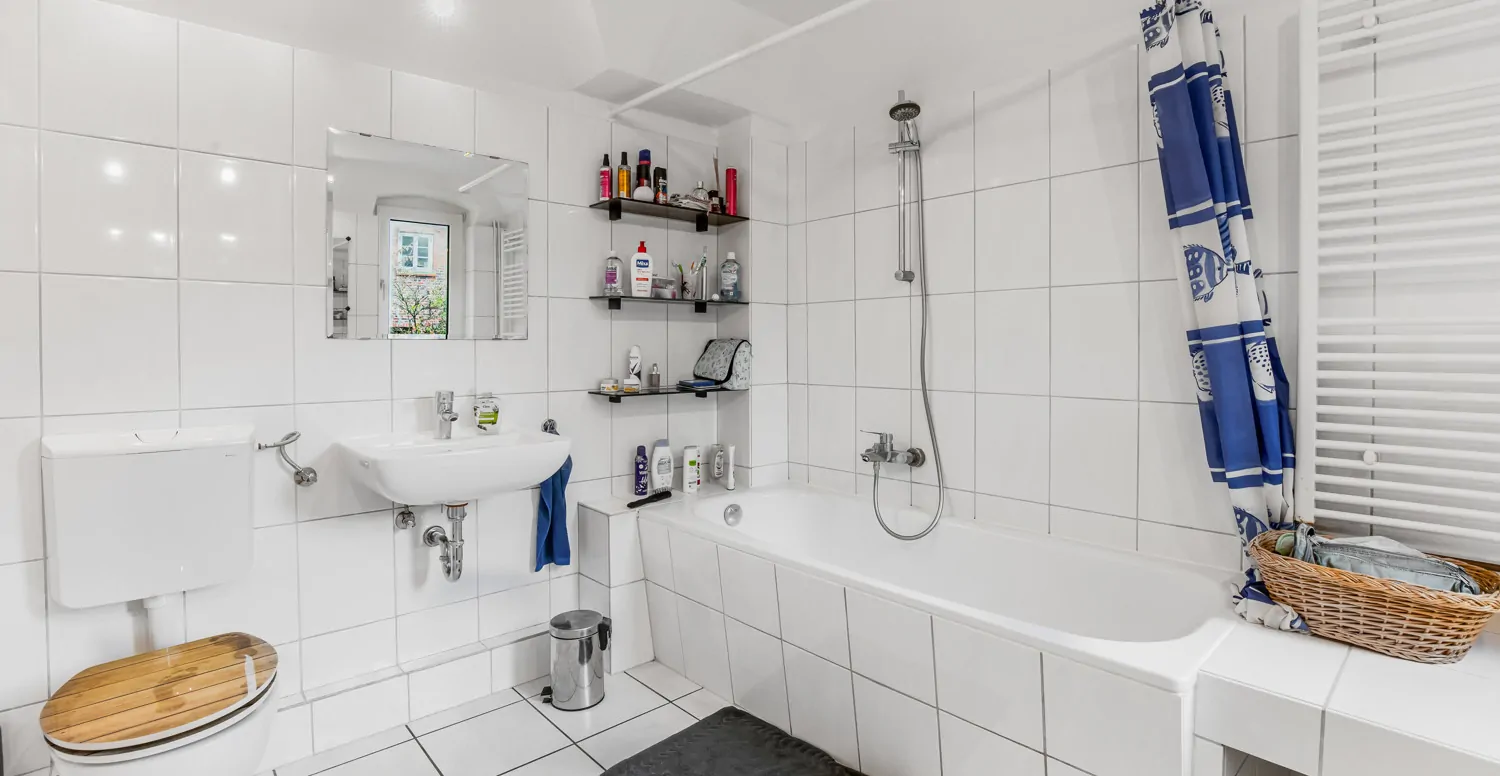 Wannenbad im Erdgeschoss