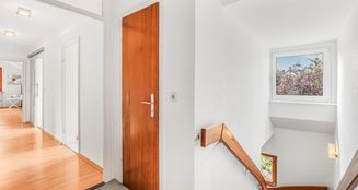 von_poll_real_estate_property_25053059_image_12