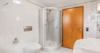 von_poll_real_estate_property_25053059.1_image_9
