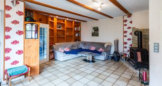 von_poll_real_estate_property_23053209.1_image_1
