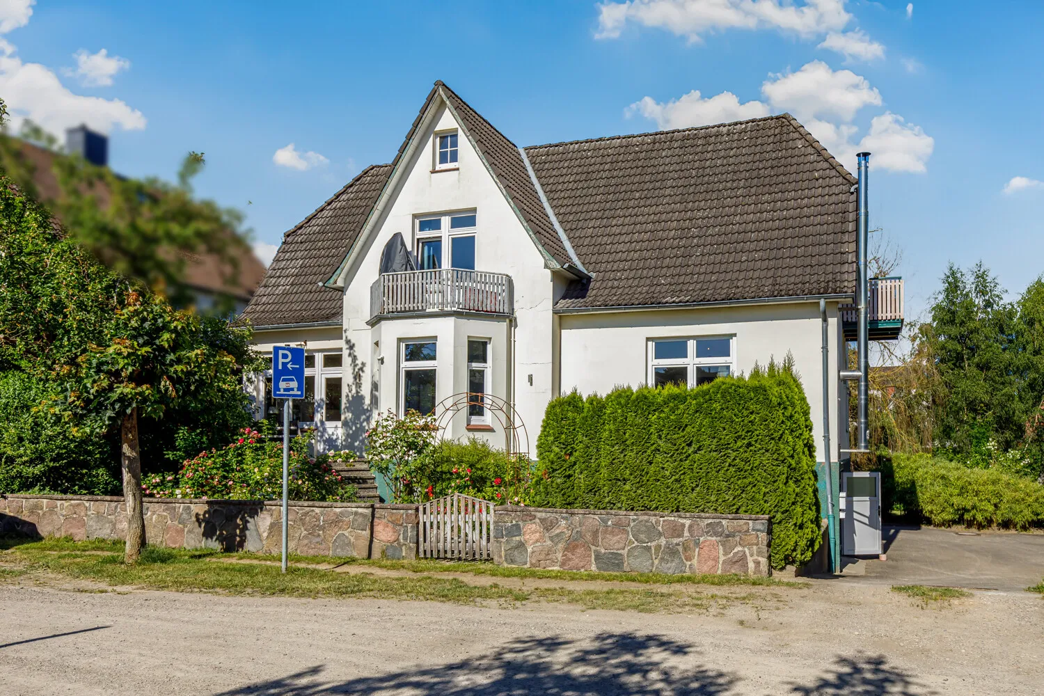 Straßenansicht
