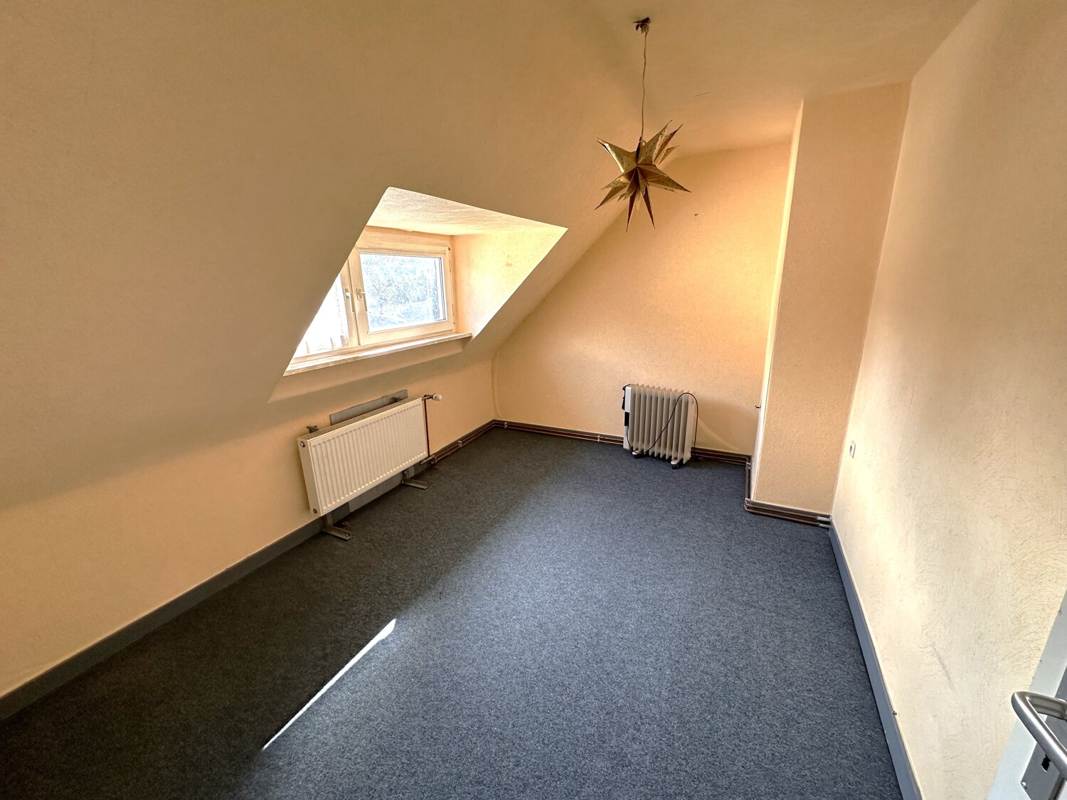 Zimmer 1 Dachgeschoss