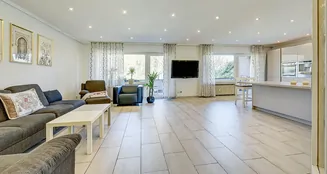 von_poll_real_estate_property_25457008_image_1