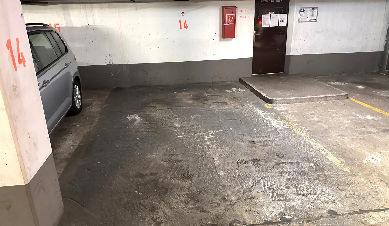 Tiefgaragenplatz