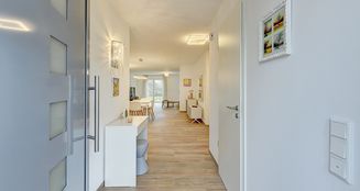 von_poll_real_estate_property_25457024_image_0