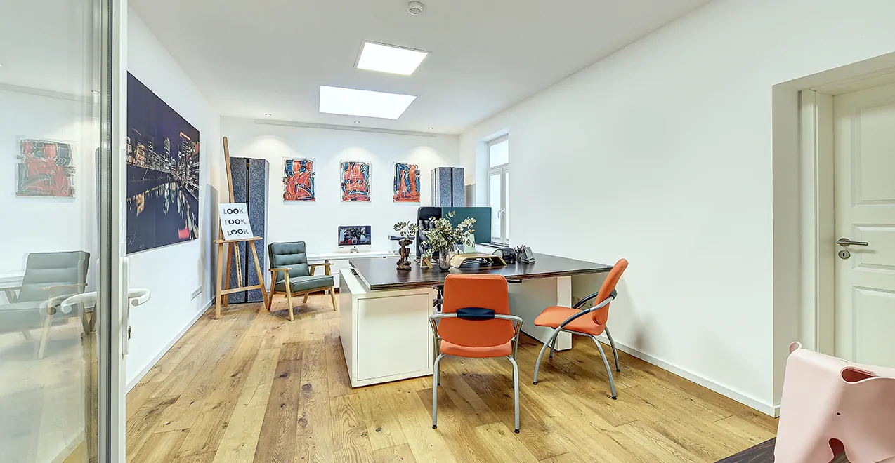 Büroraum im Erdgeschoss