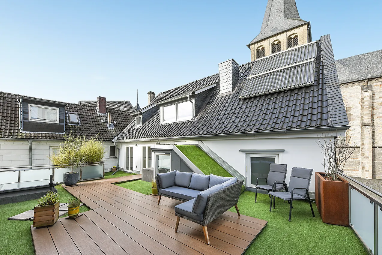 Repräsentatives Stadthaus mit Büro-/Praxisoption und Wohnen am historischen Marktplatz