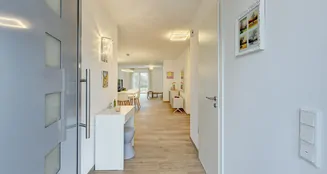 von_poll_real_estate_property_25457034_image_1