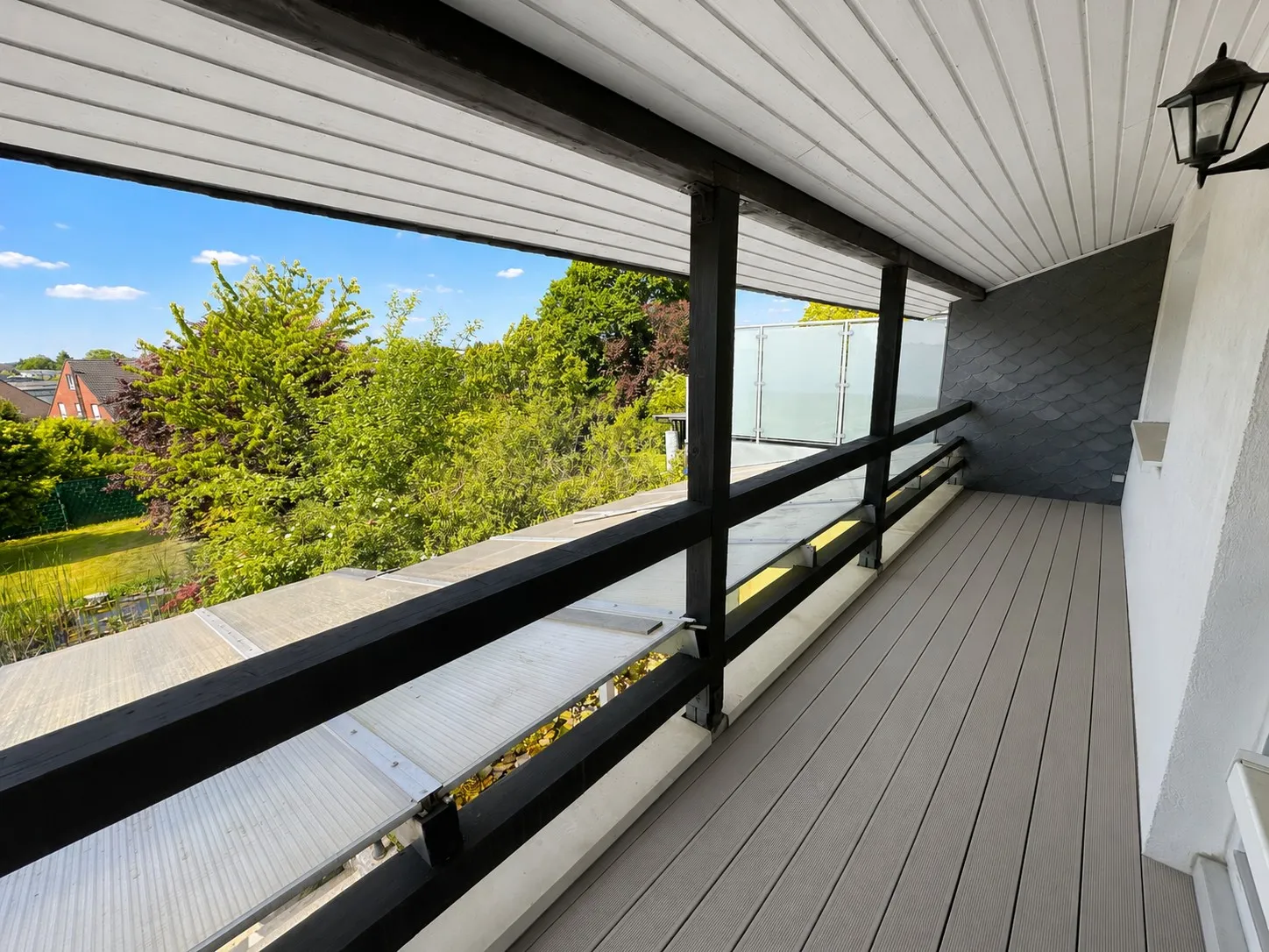 Balkon vor dem Schlafzimmer