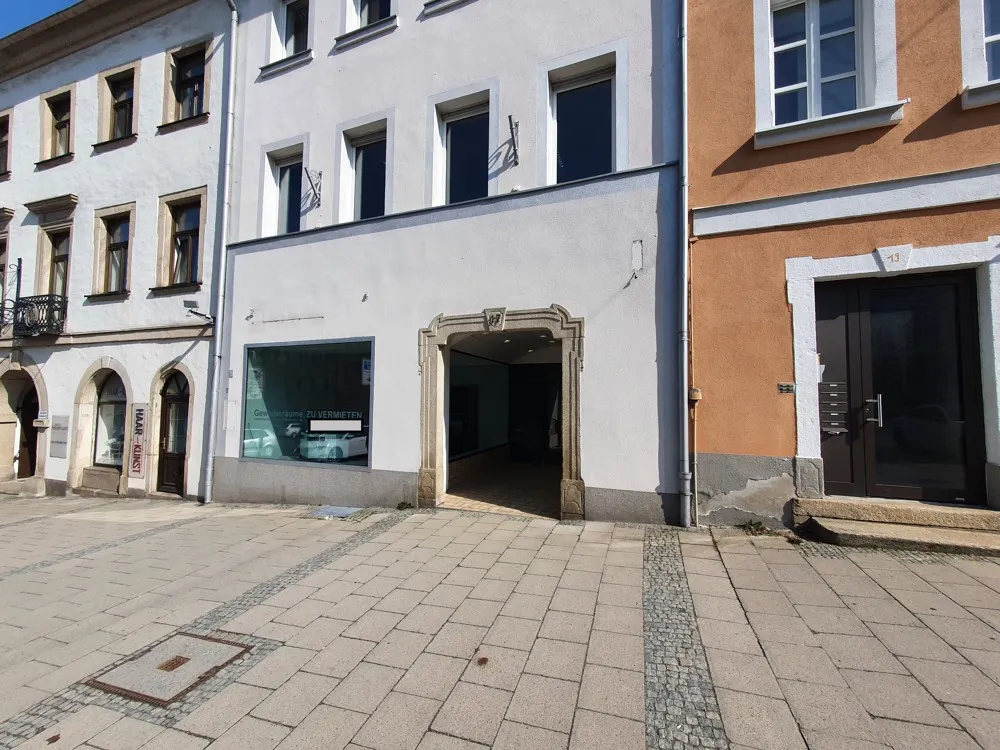 Espaces de bureaux/commerces idéalement situés et accessibles aux personnes à mobilité réduite