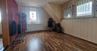 von_poll_real_estate_property_25468010_image_5