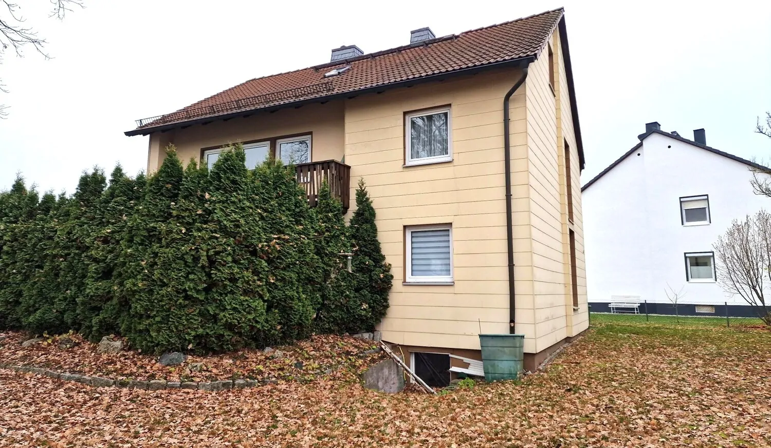 Zweifamilienhaus - Viel Platz für Ihre Familie!