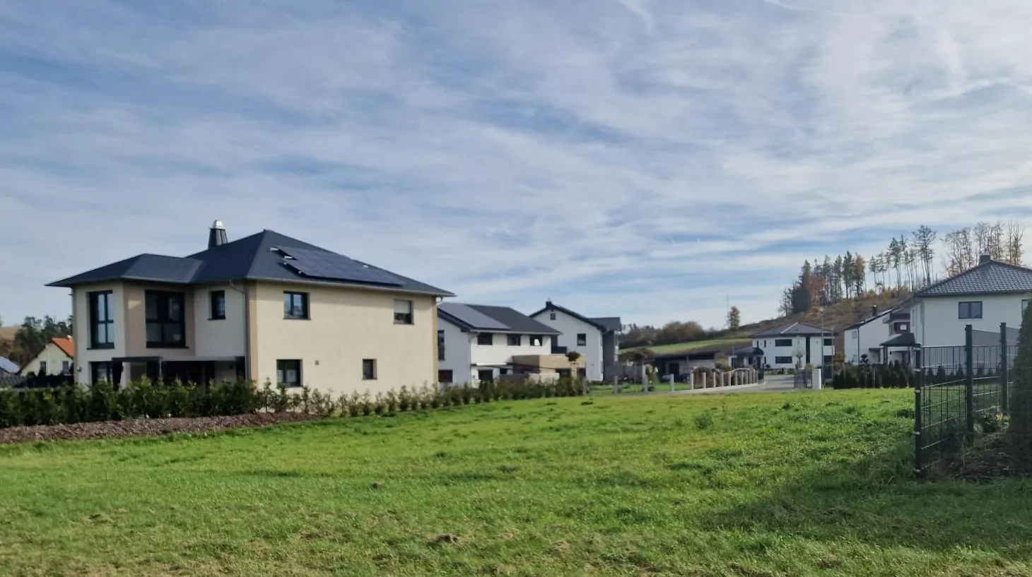 **Voll erschlossenes Baugrundstück im attraktiven Neubaugebiet von Trogen**