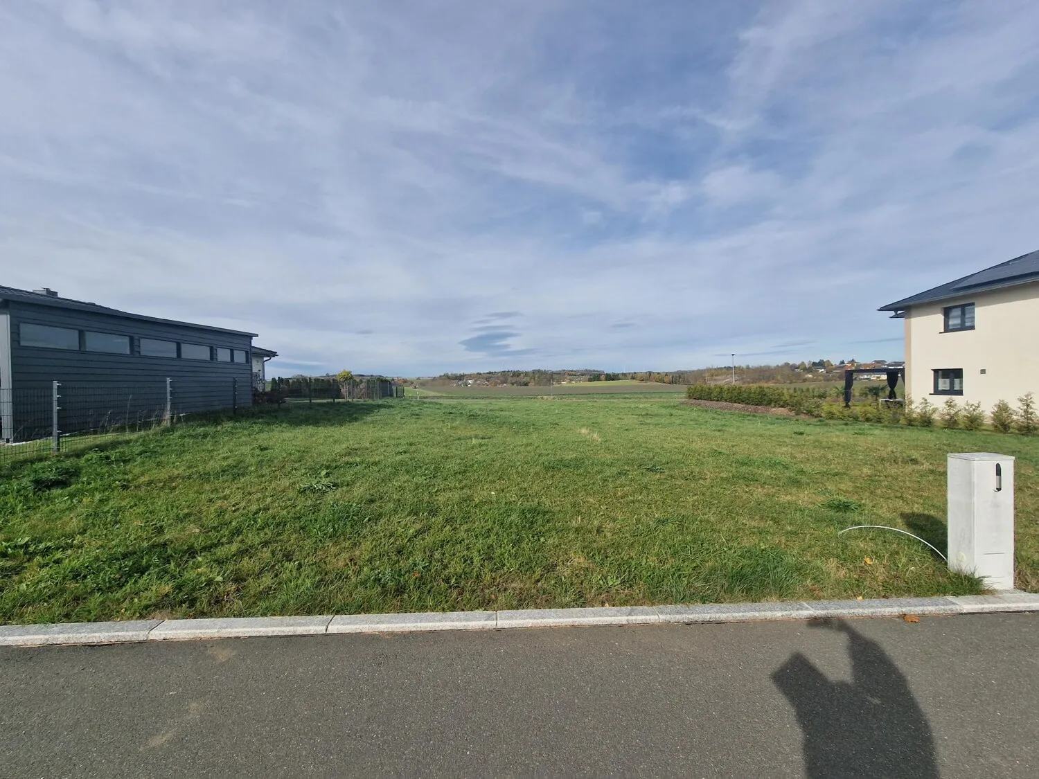 **Voll erschlossenes Baugrundstück im attraktiven Neubaugebiet von Trogen**