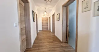 von_poll_real_estate_property_25468013_image_2