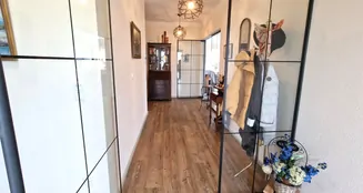 von_poll_real_estate_property_25468013_image_1